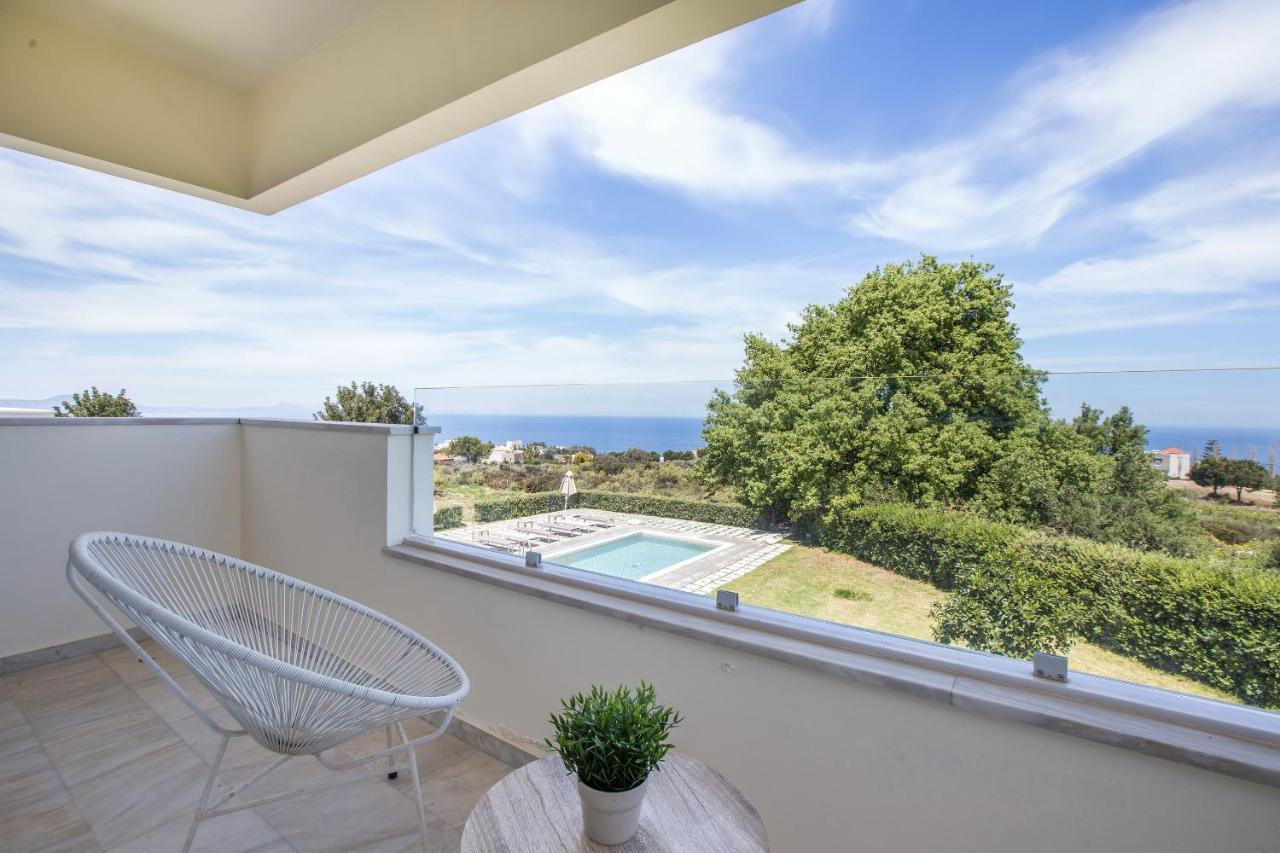 Lux Villa Mia With Heated Pool, 2Km To Beach & Childrens Area! Mikro Metochi Esterno foto