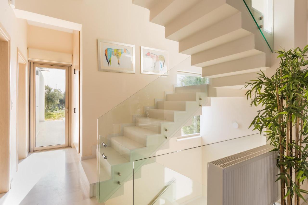 Lux Villa Mia With Heated Pool, 2Km To Beach & Childrens Area! Mikro Metochi Esterno foto