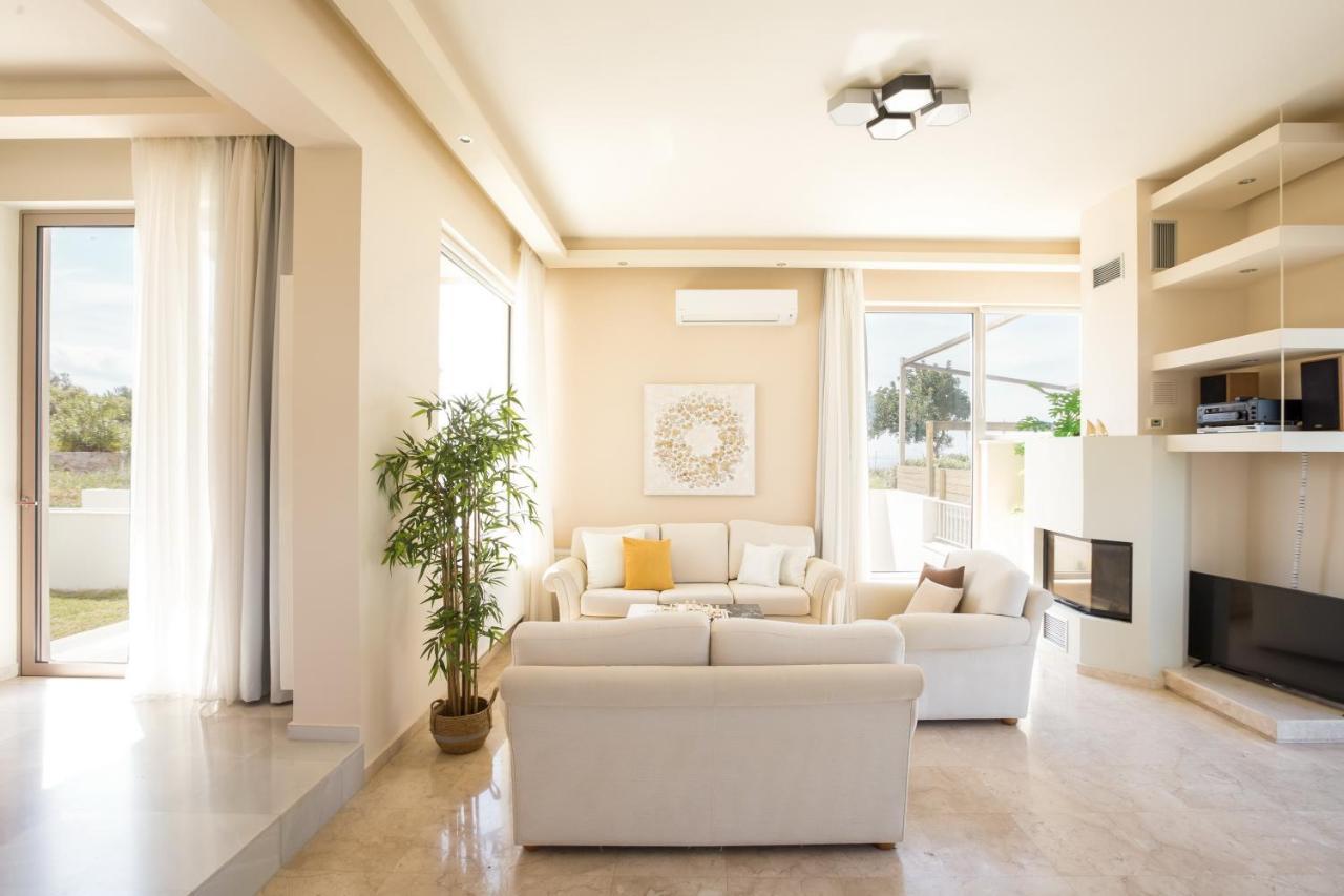 Lux Villa Mia With Heated Pool, 2Km To Beach & Childrens Area! Mikro Metochi Esterno foto