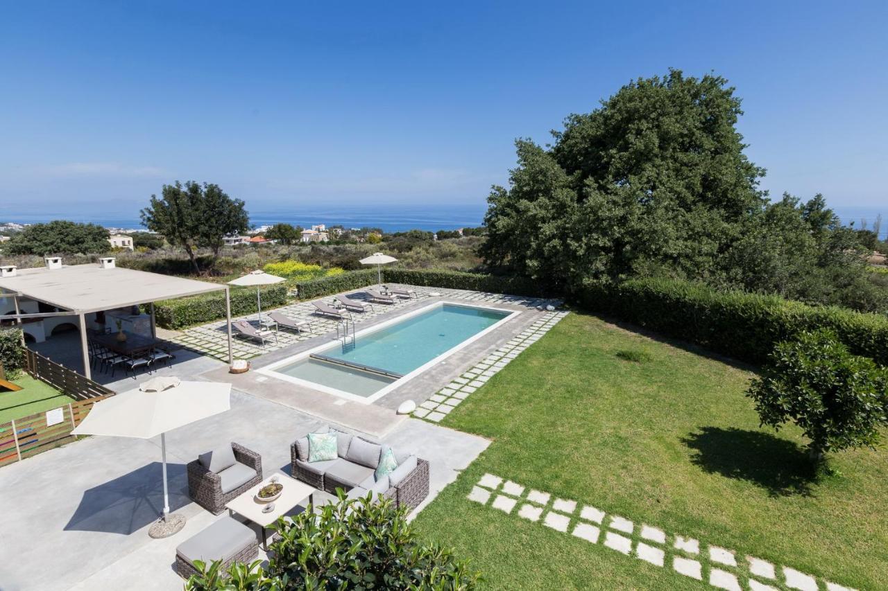 Lux Villa Mia With Heated Pool, 2Km To Beach & Childrens Area! Mikro Metochi Esterno foto