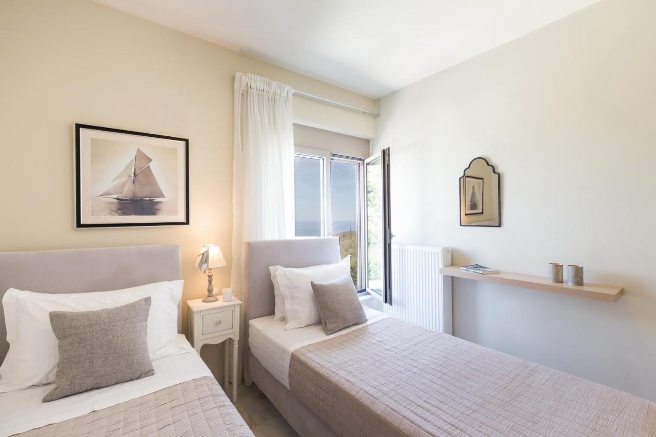 Lux Villa Mia With Heated Pool, 2Km To Beach & Childrens Area! Mikro Metochi Esterno foto