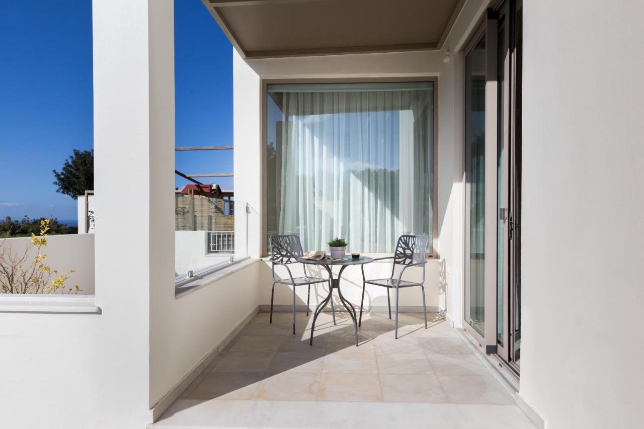 Lux Villa Mia With Heated Pool, 2Km To Beach & Childrens Area! Mikro Metochi Esterno foto