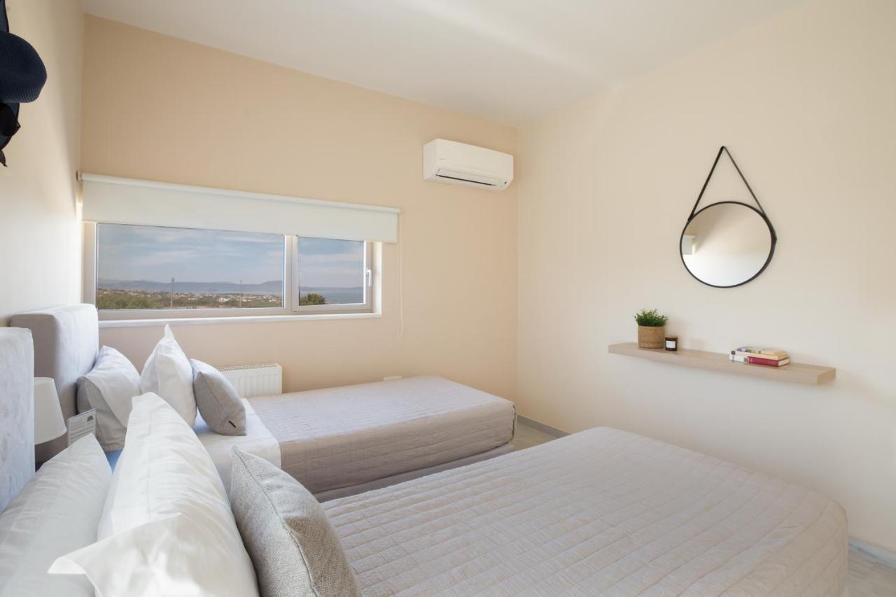 Lux Villa Mia With Heated Pool, 2Km To Beach & Childrens Area! Mikro Metochi Esterno foto